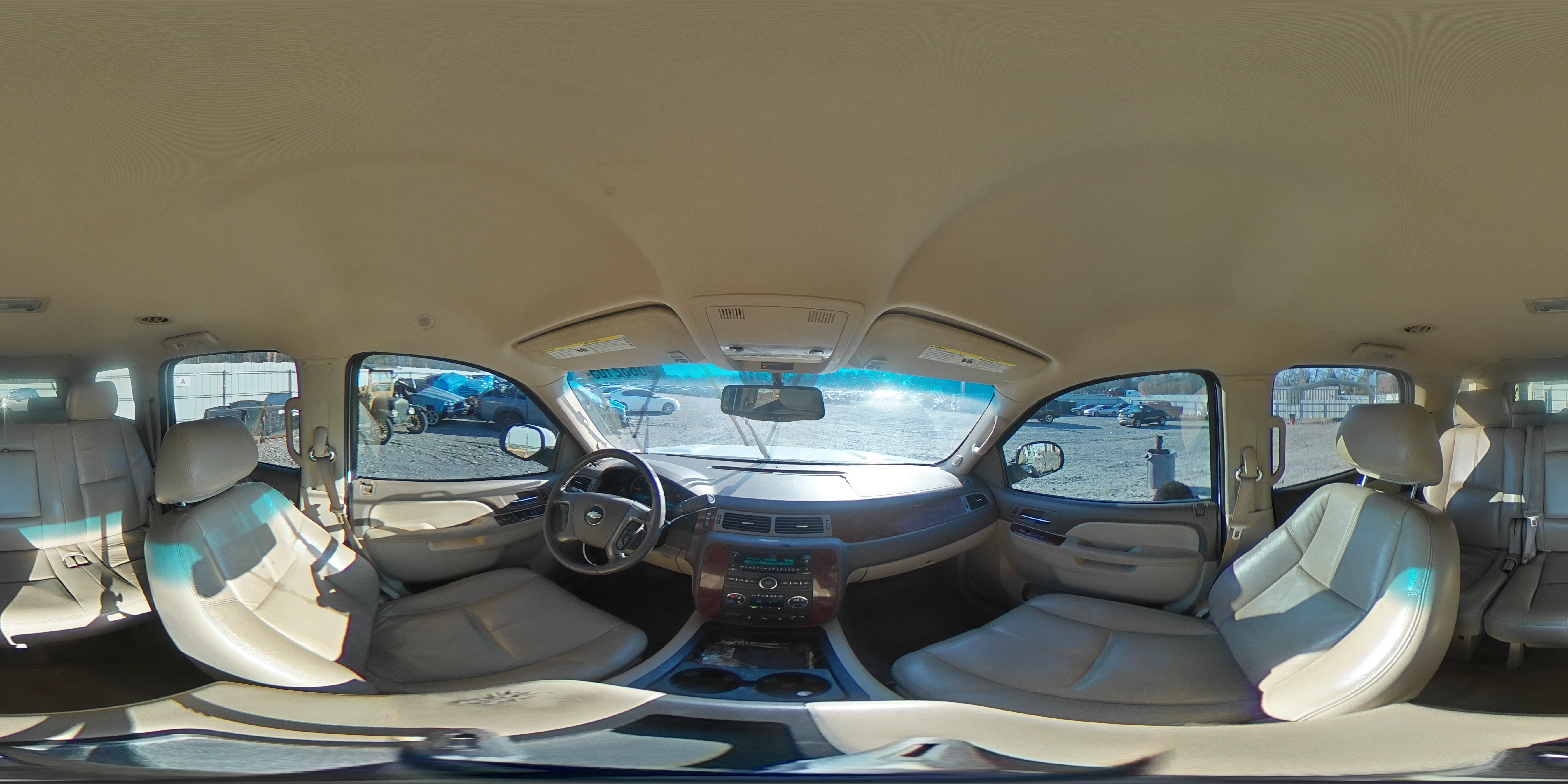 2014 Chevrolet Tahoe - Image 14