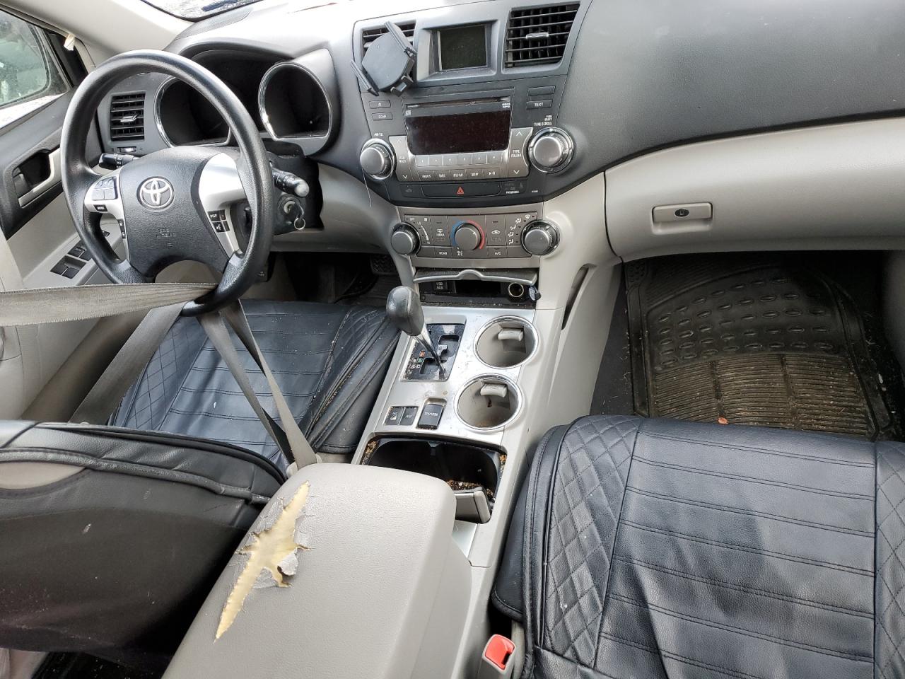 2012 Toyota Highlander - Image 8