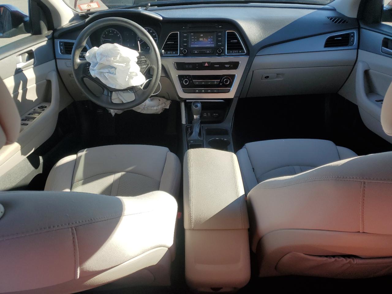 2015 Hyundai Sonata - Image 8