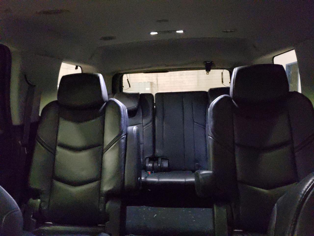 2015 Cadillac Escalade - Image 10