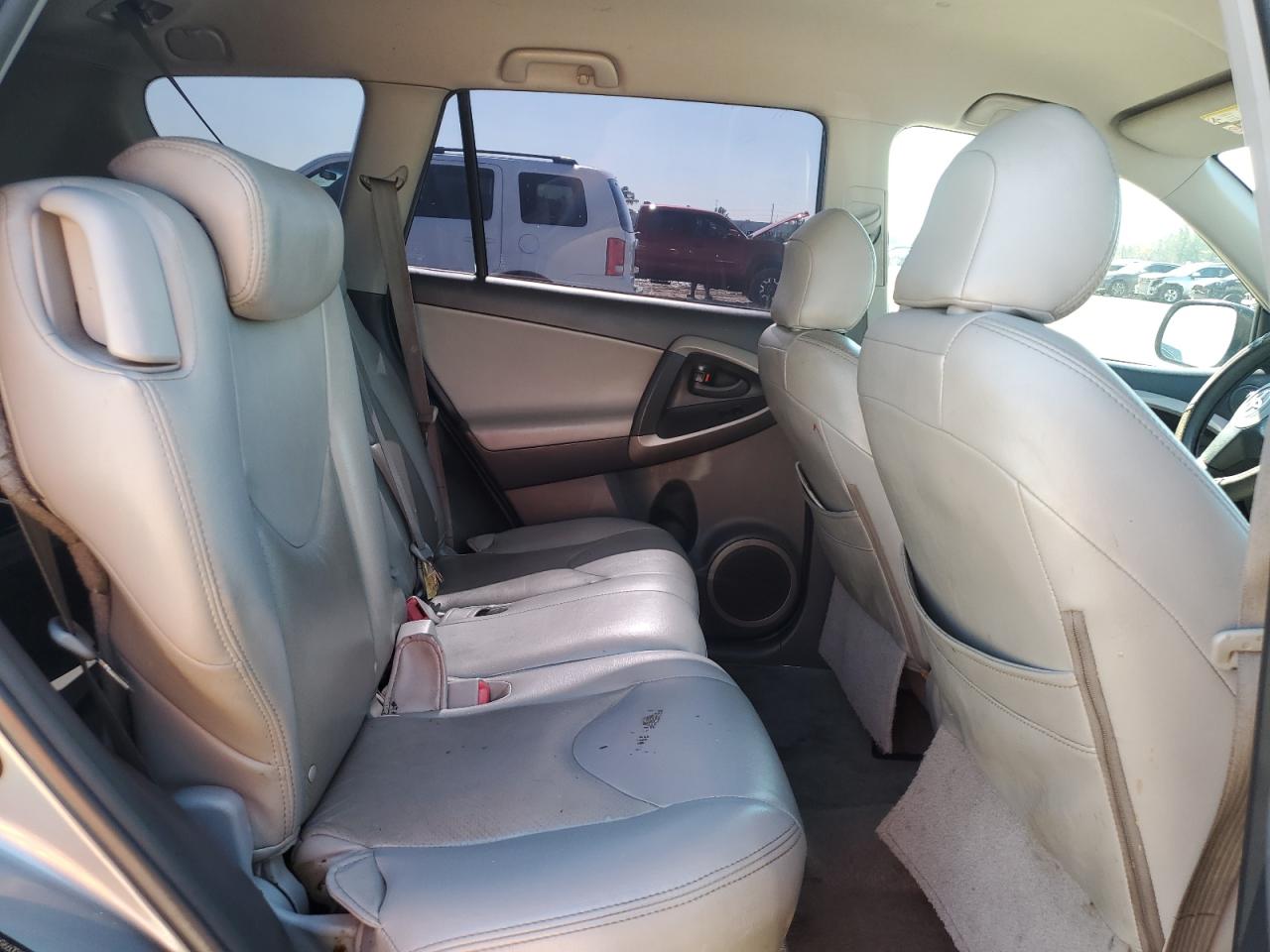 2006 Toyota RAV 4 - Image 11