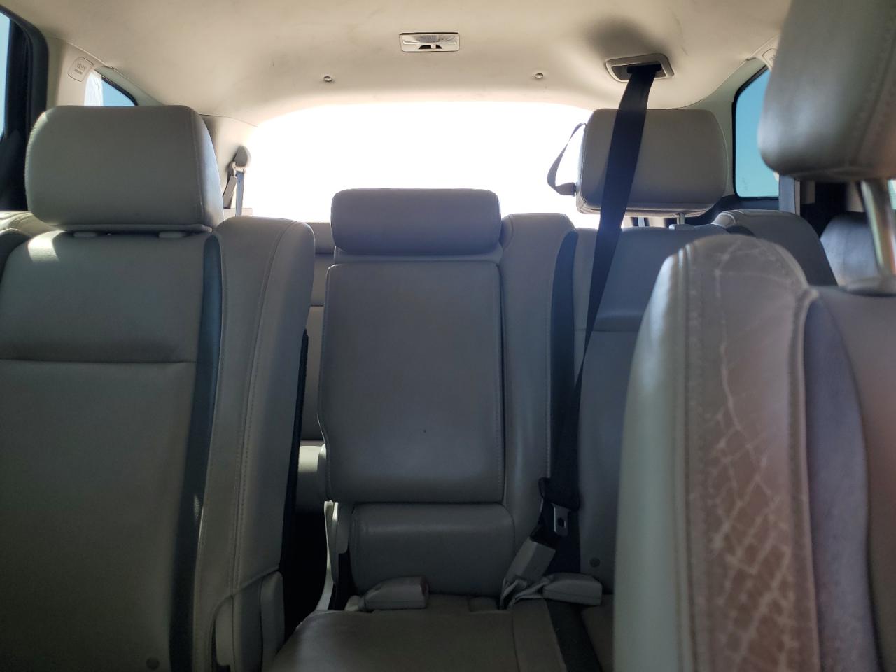 2010 Mazda CX-9 - Image 10