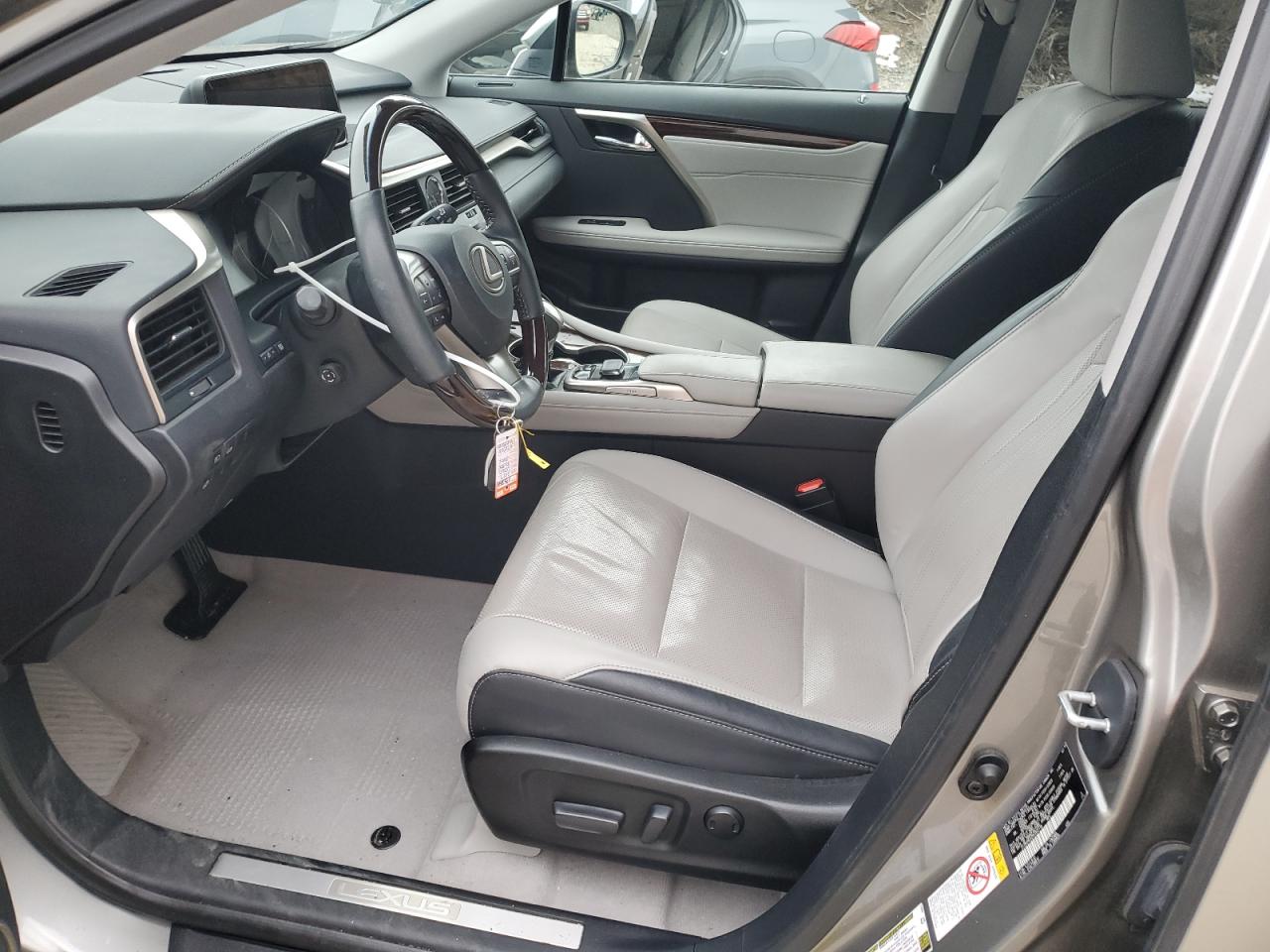 2017 Lexus RX - Image 7