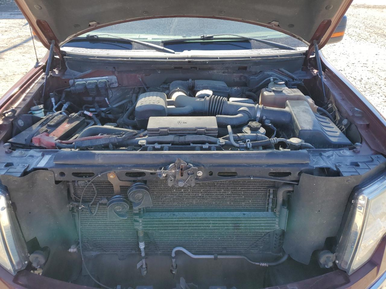 2010 Ford F-150 - Image 11