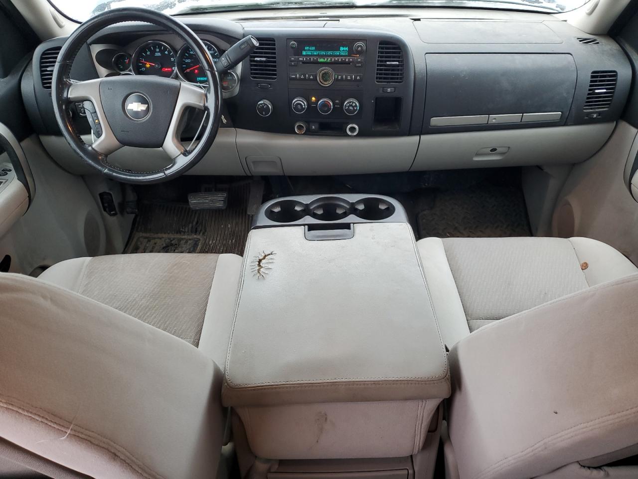 2009 Chevrolet Silverado - Image 8