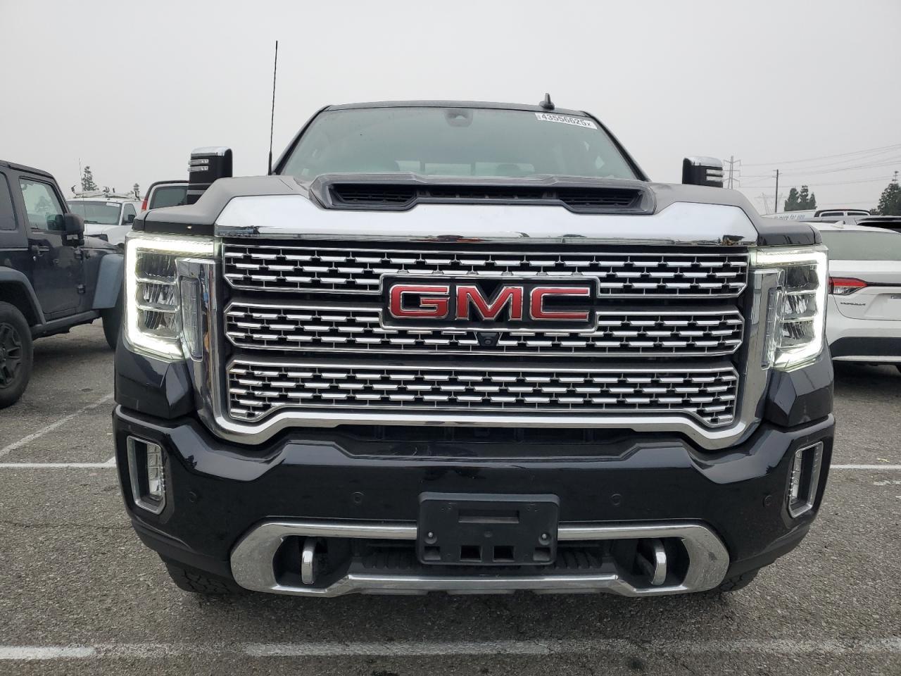 2022 GMC Sierra - Image 5