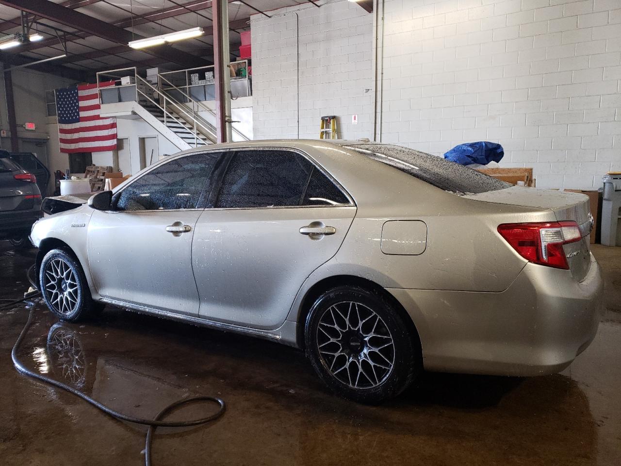 2014 Toyota Camry - Image 2