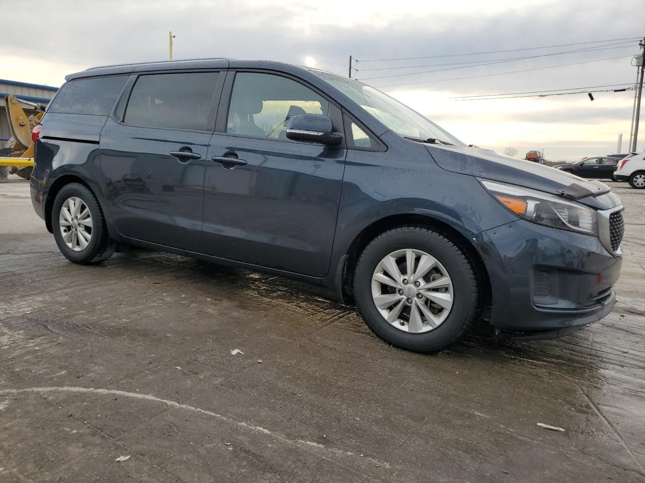 2016 Kia Sedona - Image 4