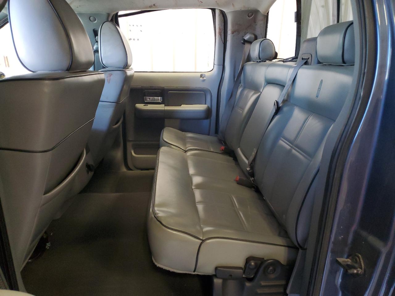 2005 Ford F-150 - Image 11