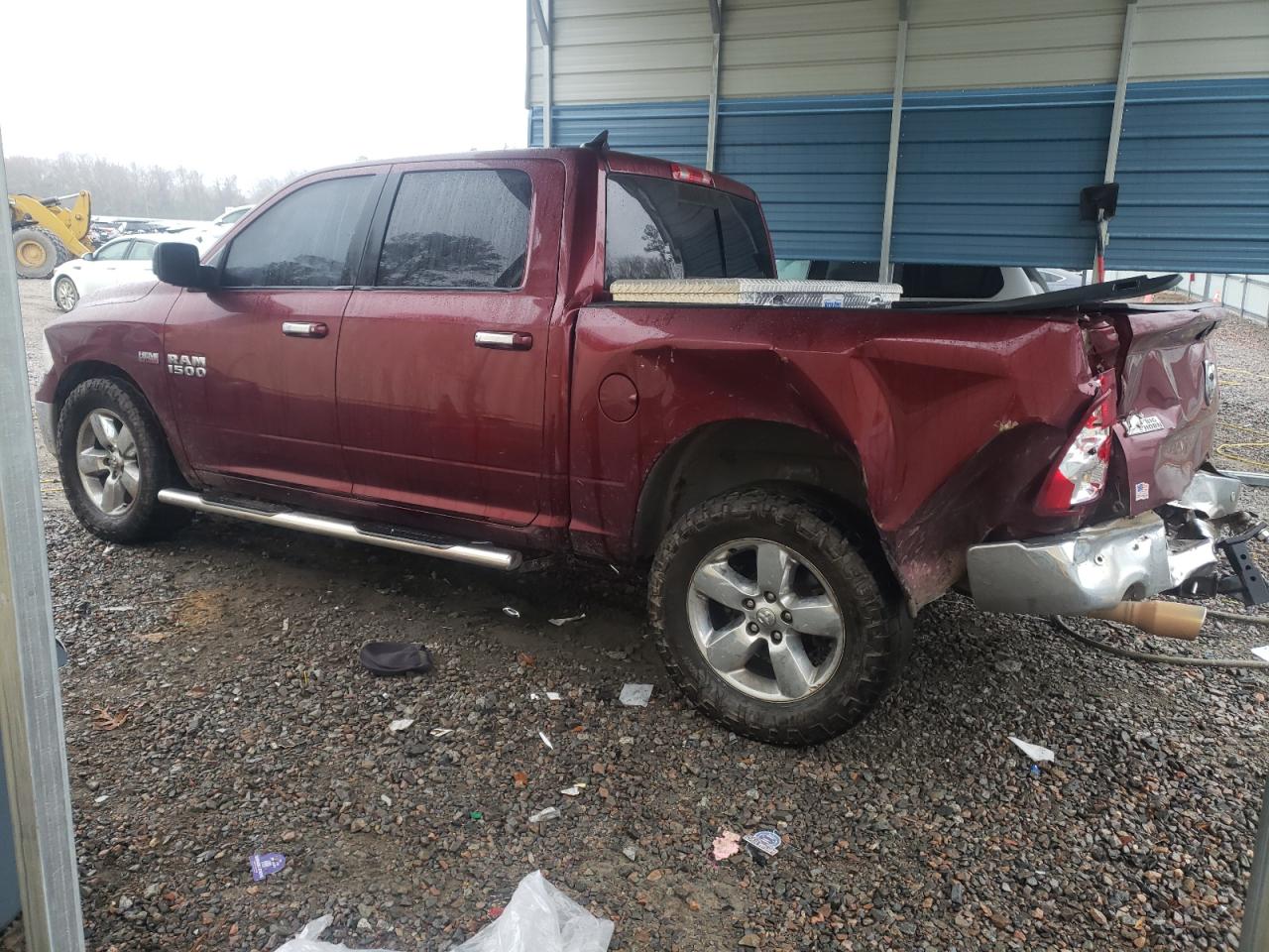 2016 RAM 1500 - Image 2