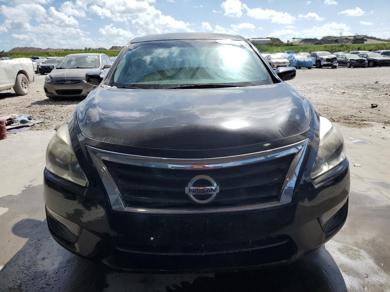 2015 Nissan Altima - Image 5