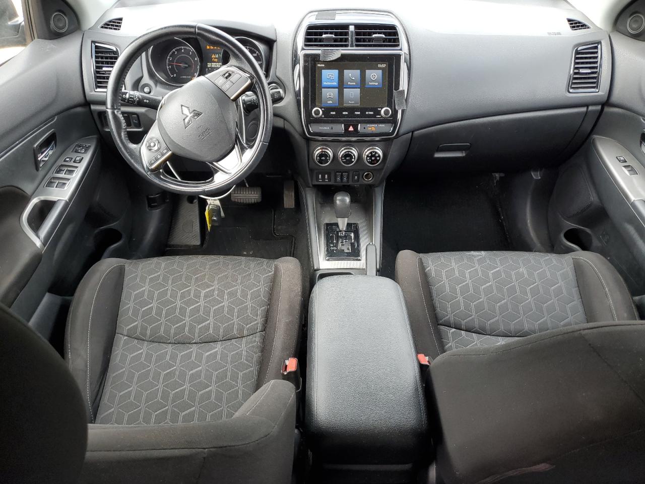 2020 Mitsubishi Outlander - Image 8