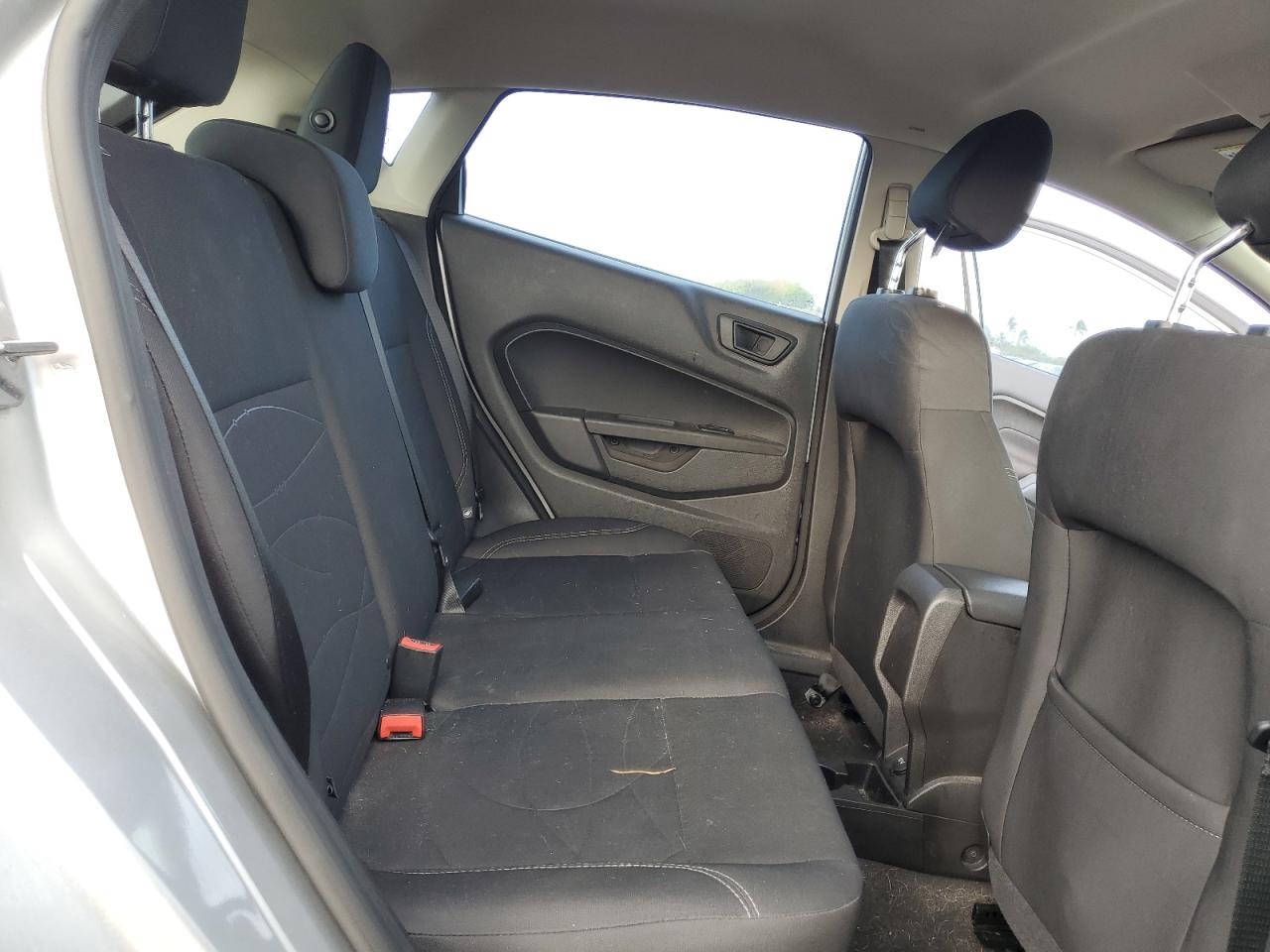 2018 Ford Fiesta - Image 10