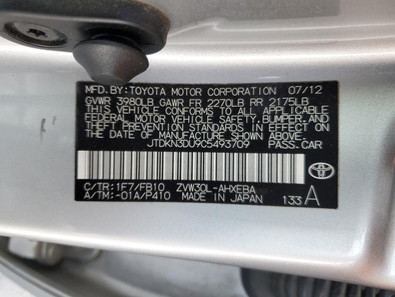 2012 Toyota Prius - Image 13