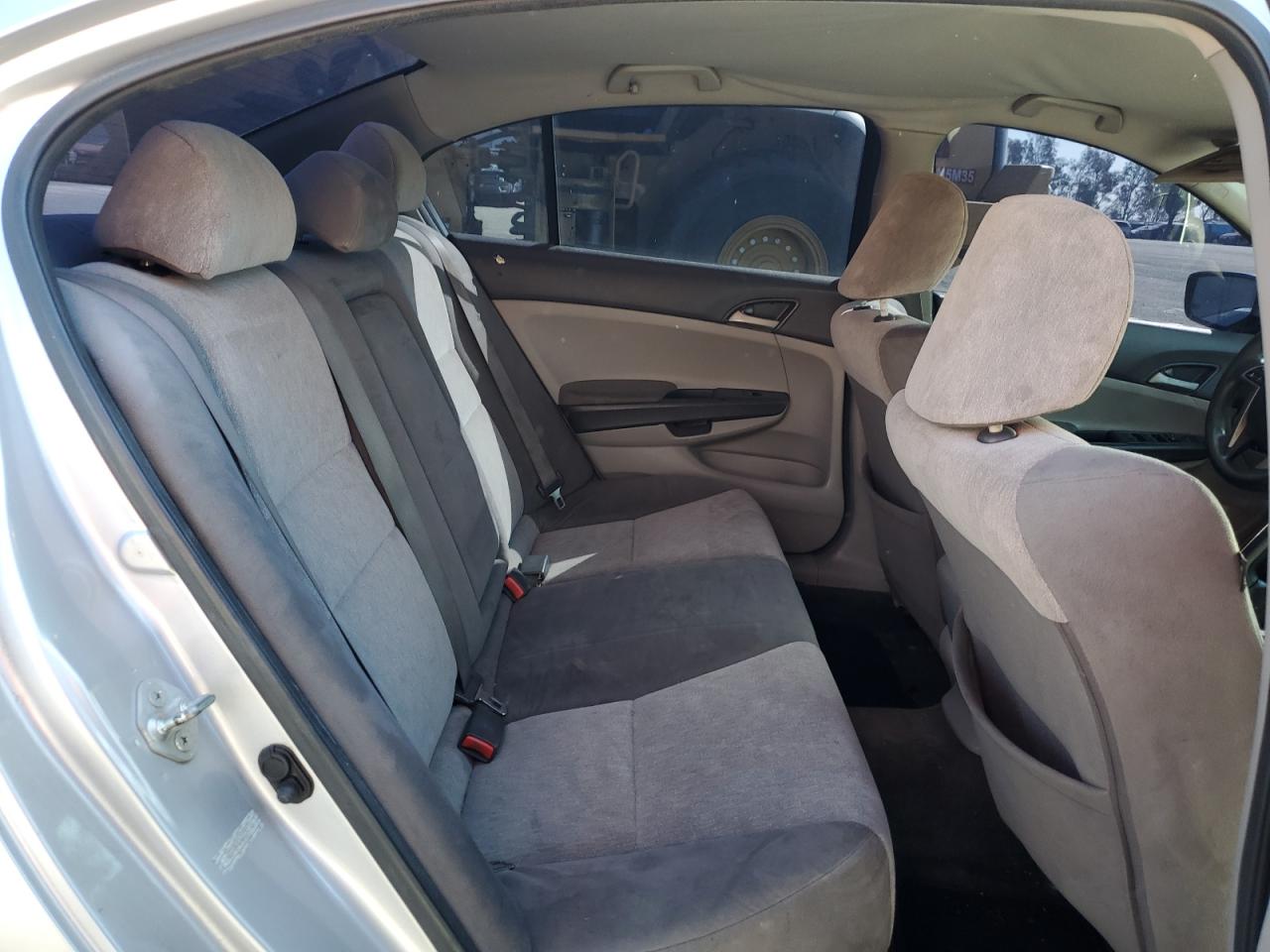 2010 Honda Accord - Image 10