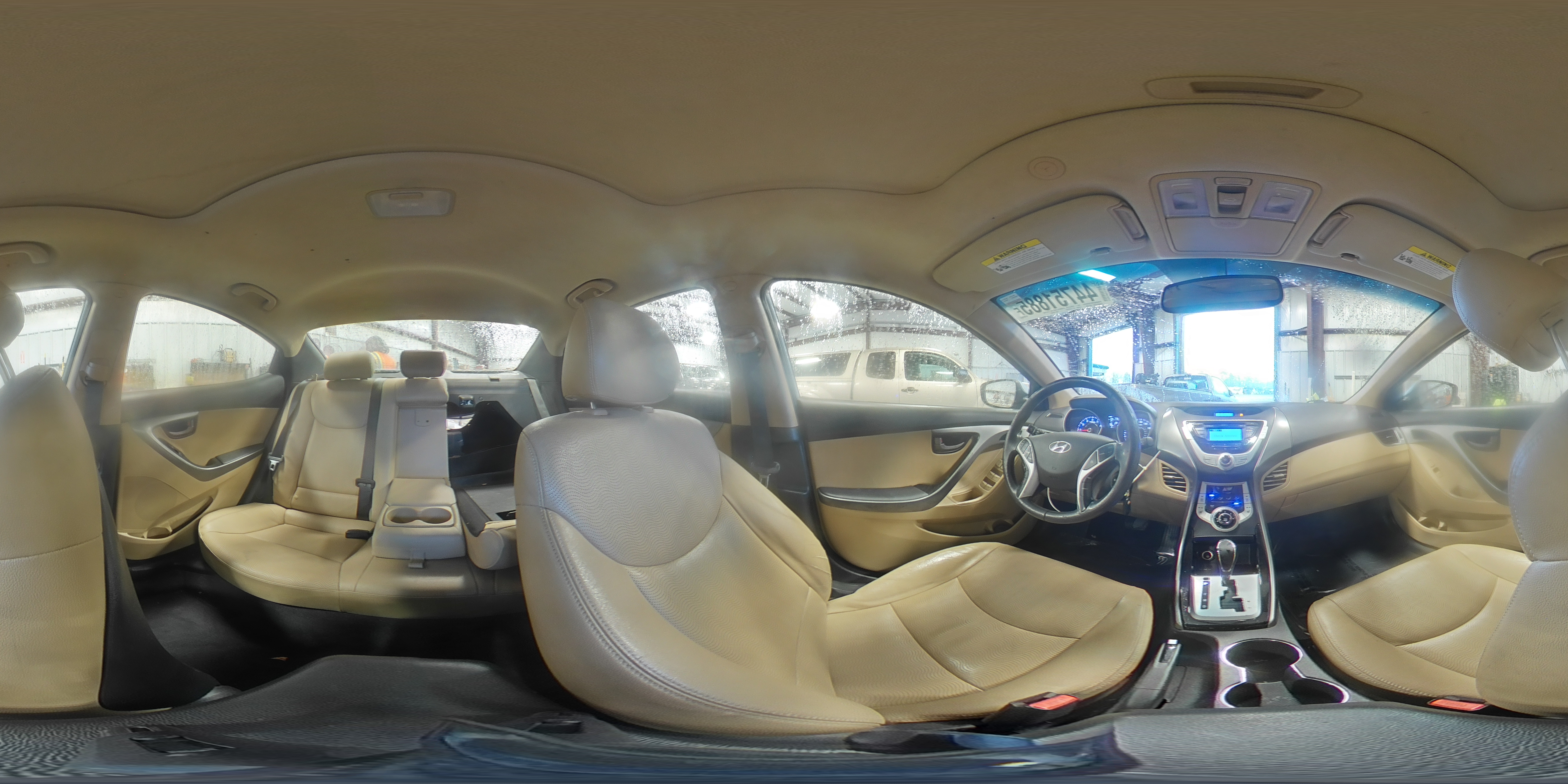 2012 Hyundai Elantra - Image 13