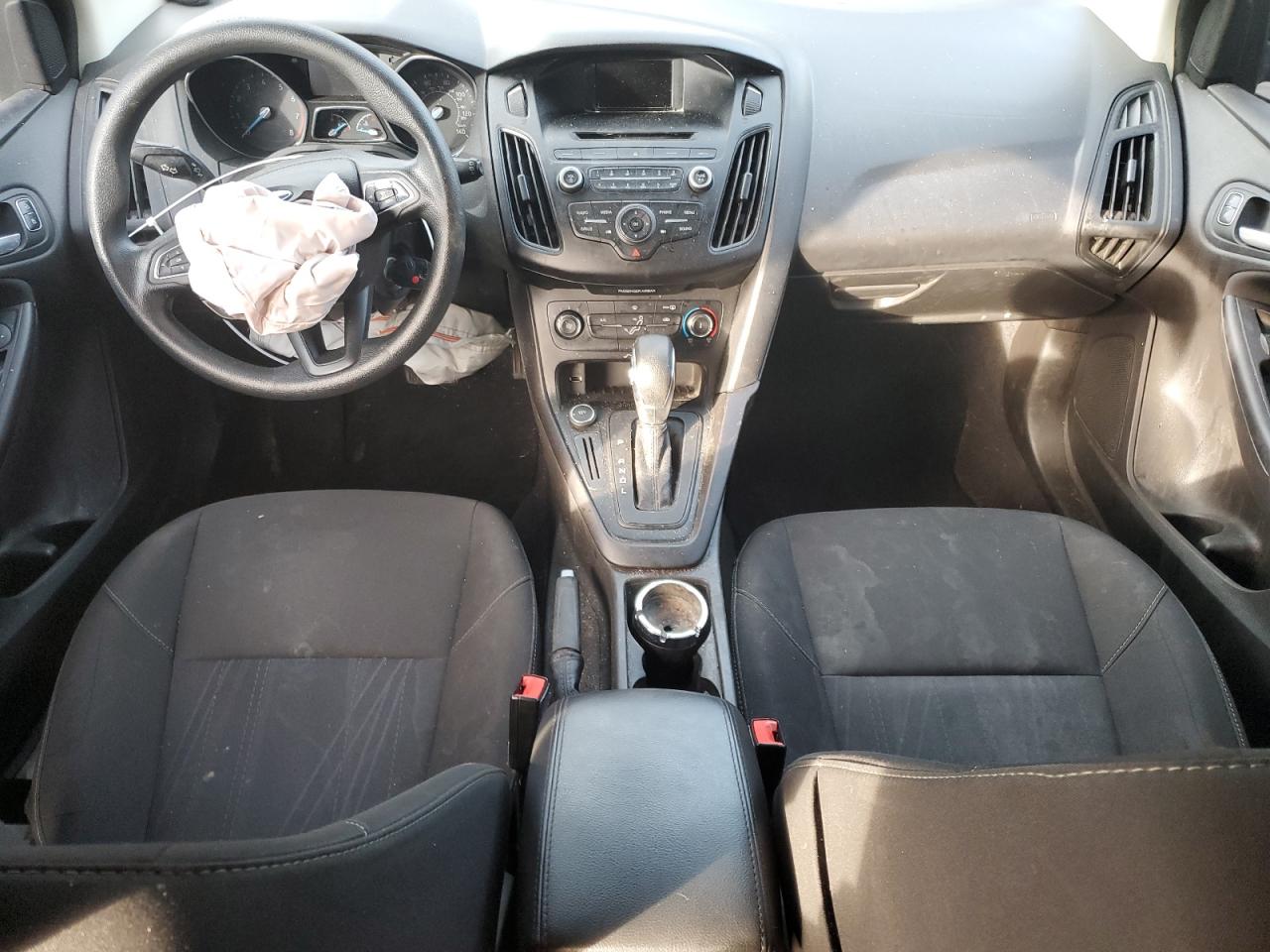 2017 Ford Focus - Image 8