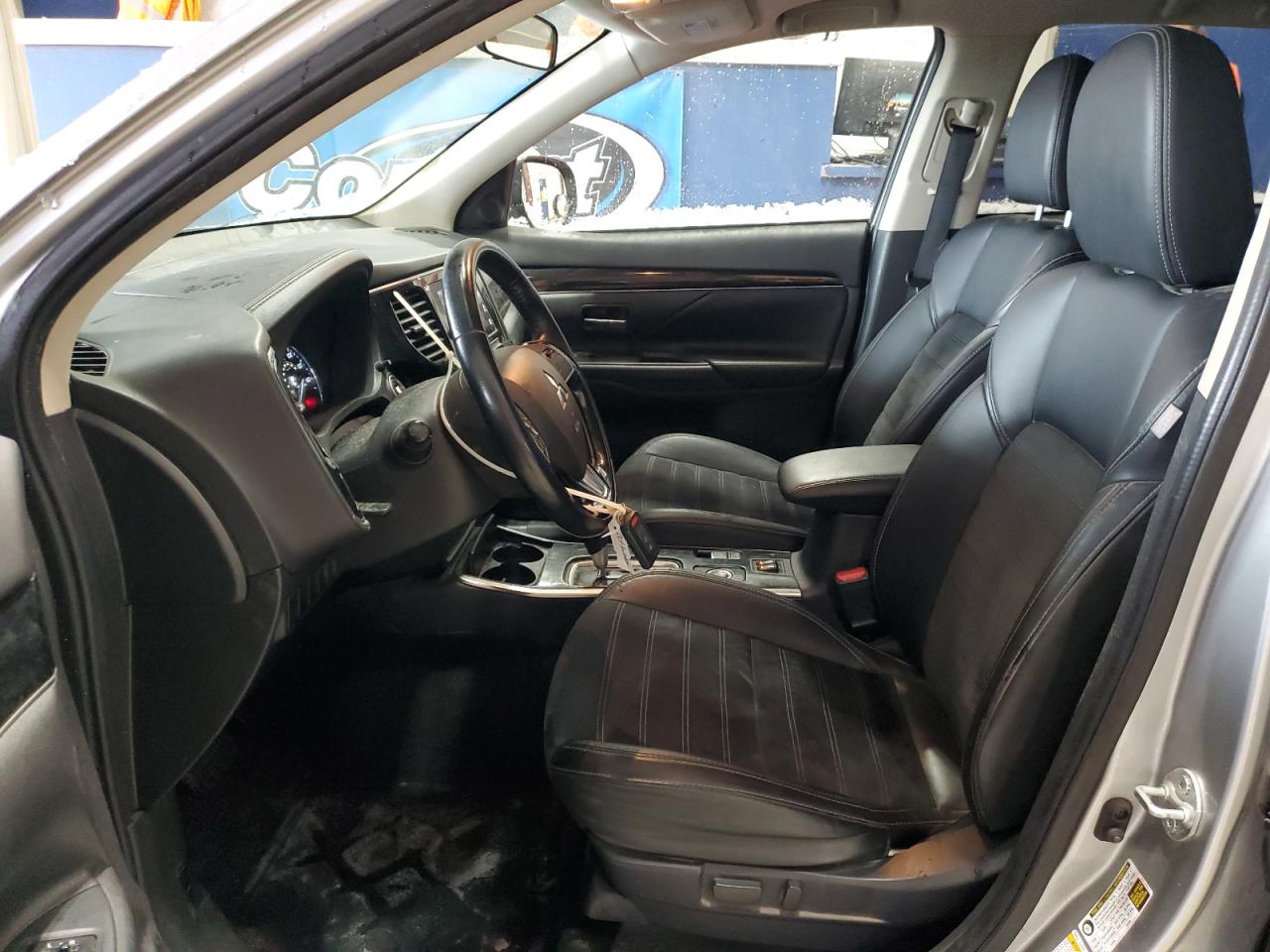 2019 Mitsubishi Outlander - Image 7