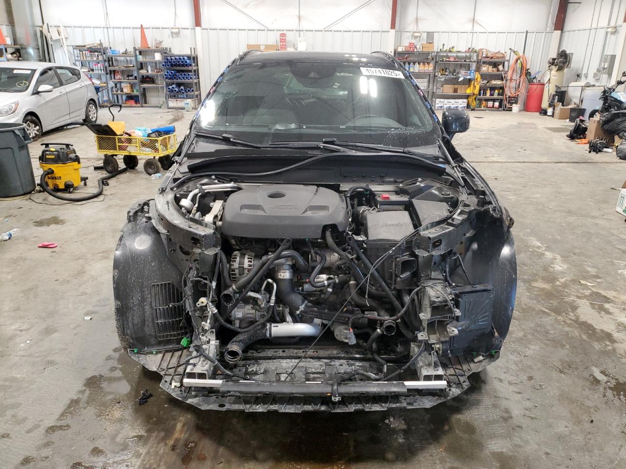 2021 Volvo XC60 - Image 5