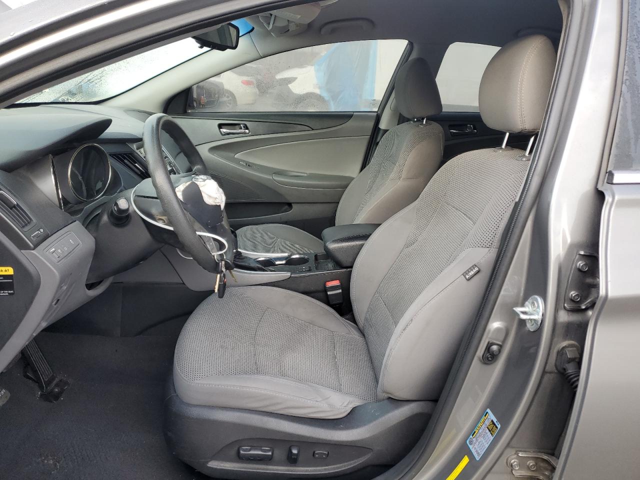 2013 Hyundai Sonata - Image 7