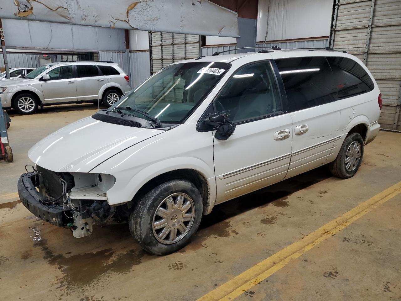 2007 Chrysler Town & Country - Image 1