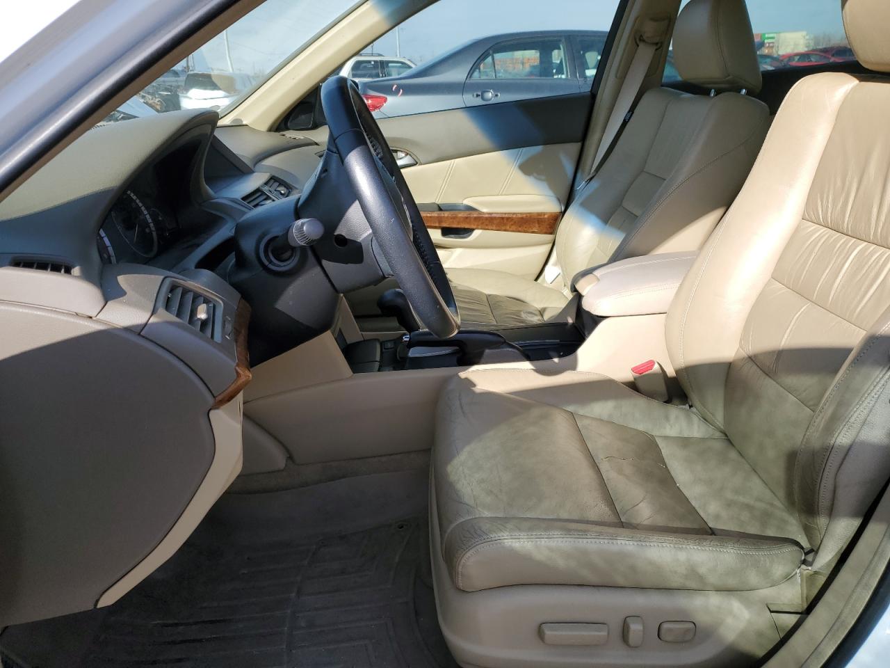 2009 Honda Accord - Image 7