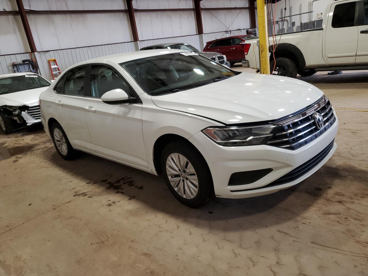 2019 Volkswagen Jetta - Image 4