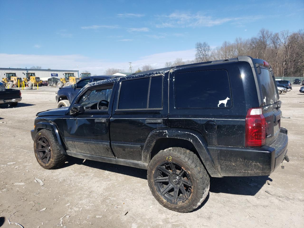 2006 Jeep Commander - Image 2