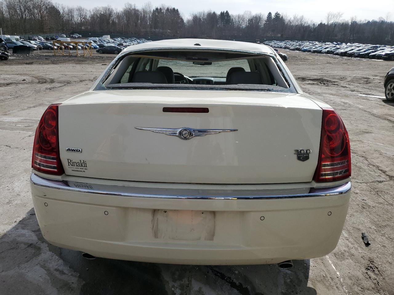 2010 Chrysler 300 - Image 6