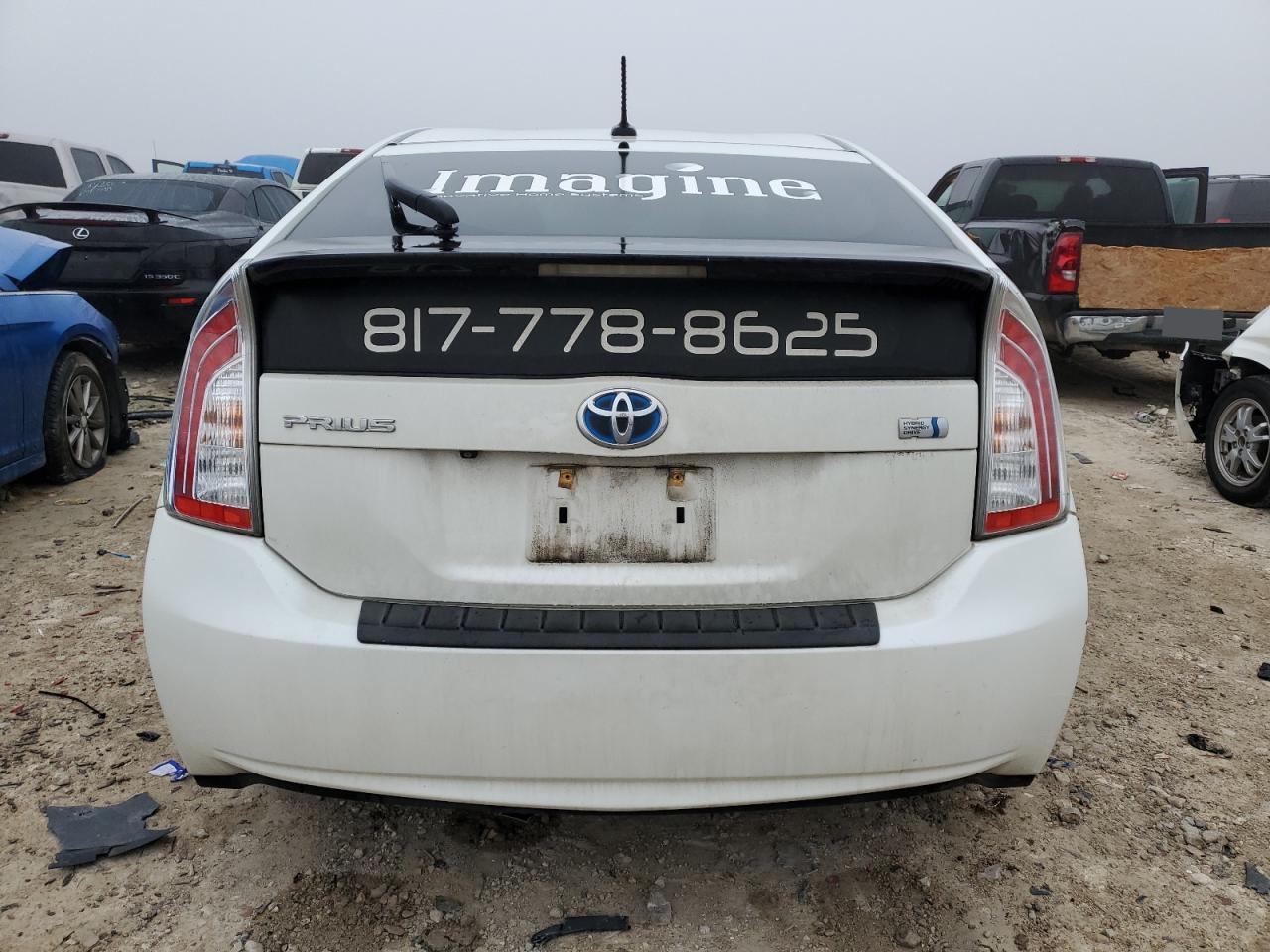2012 Toyota Prius - Image 7