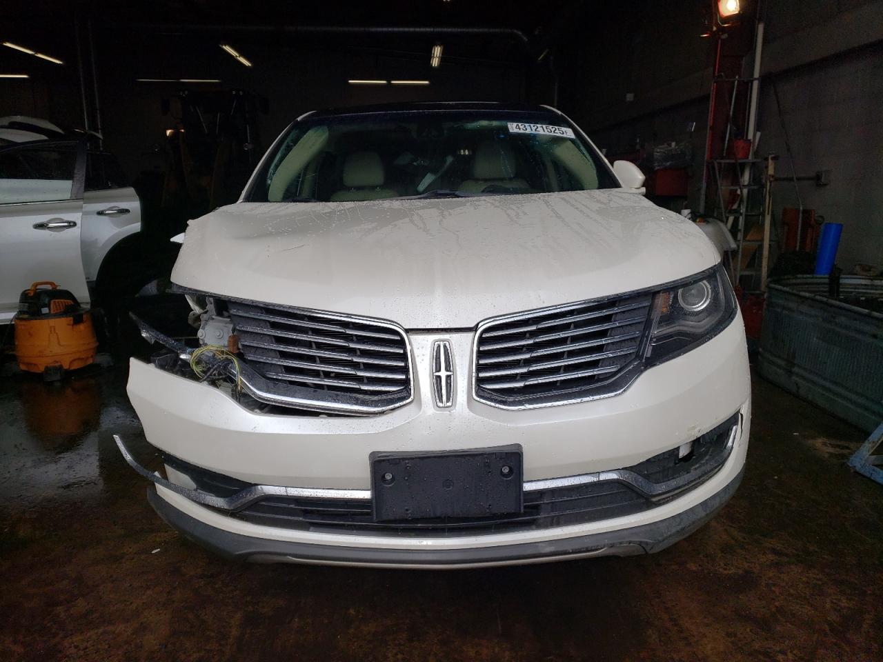 2017 Lincoln MKX - Image 5