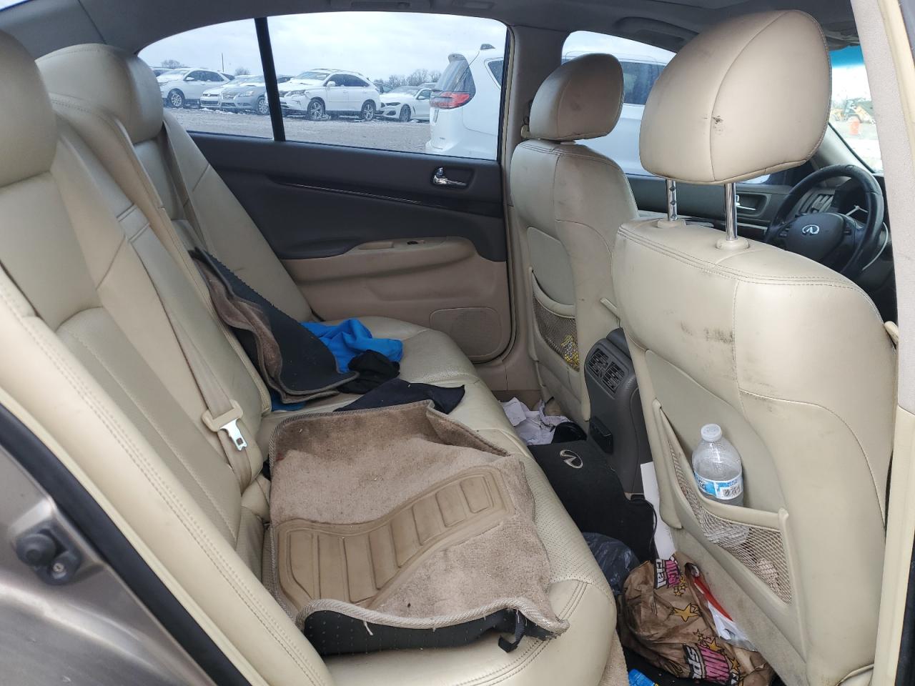 2010 Infiniti G - Image 10