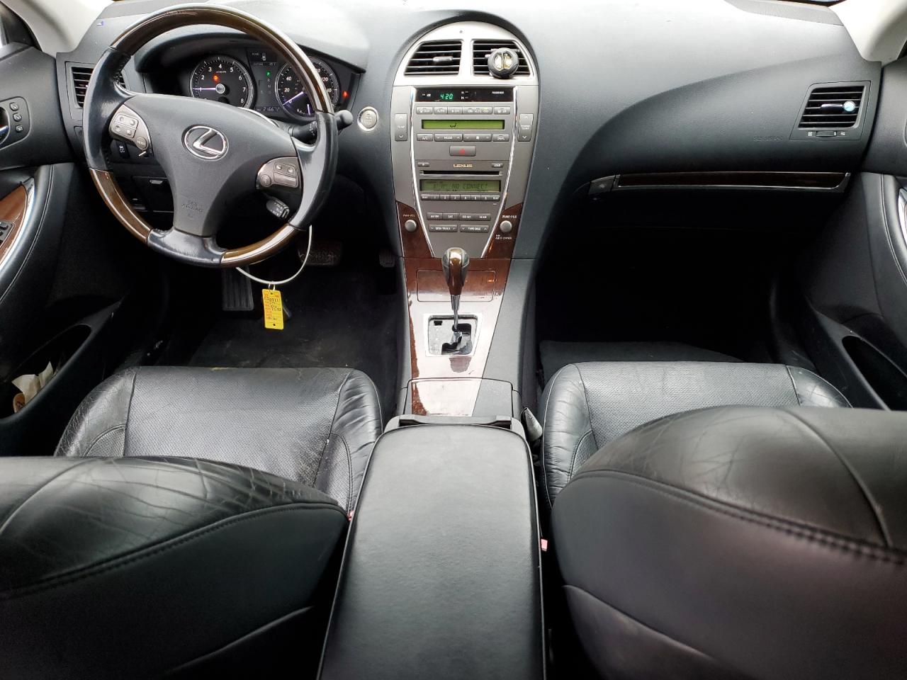 2011 Lexus ES - Image 8