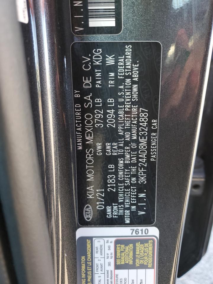 2021 Kia Forte - Image 12