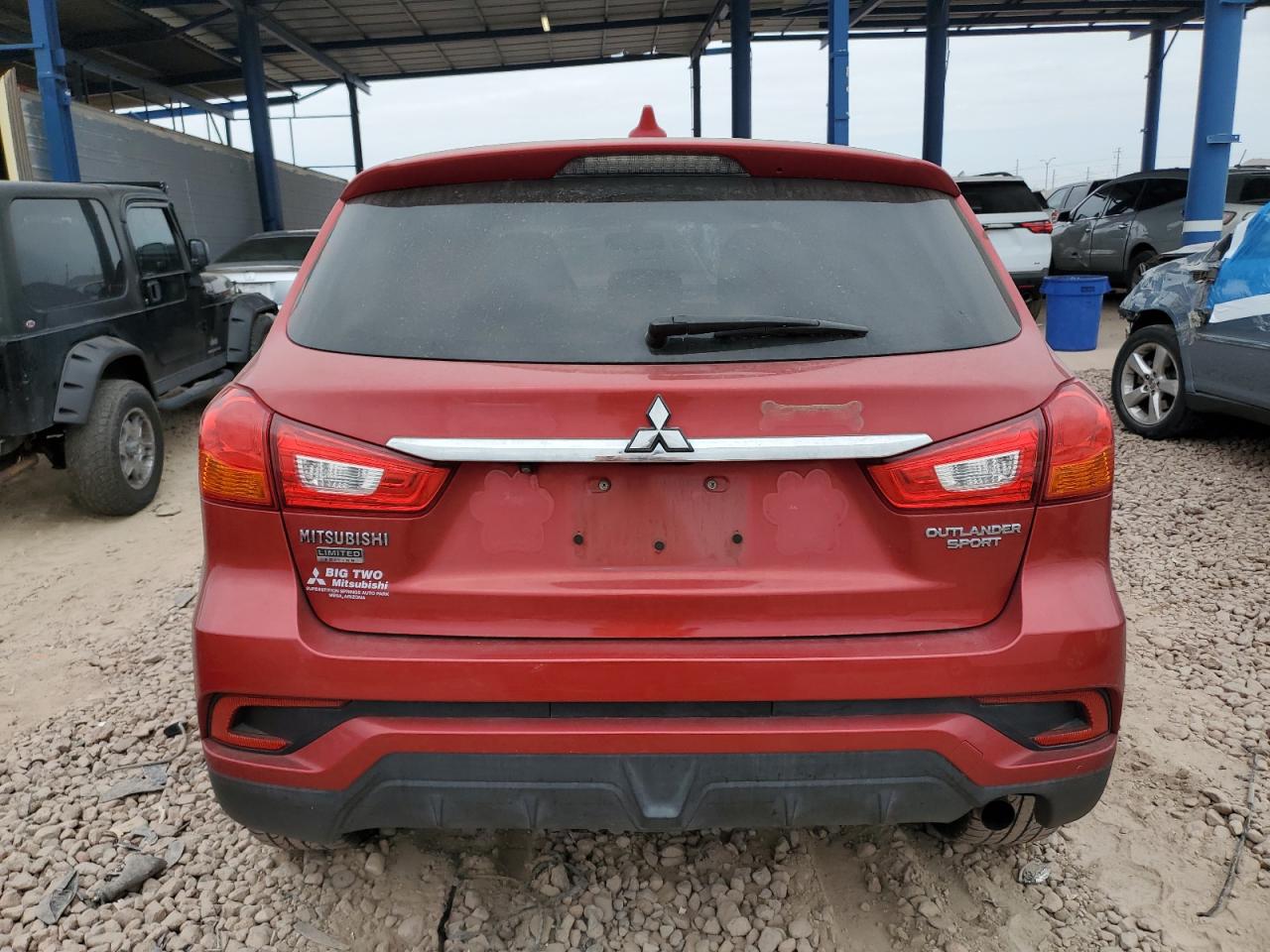 2018 Mitsubishi Outlander - Image 6