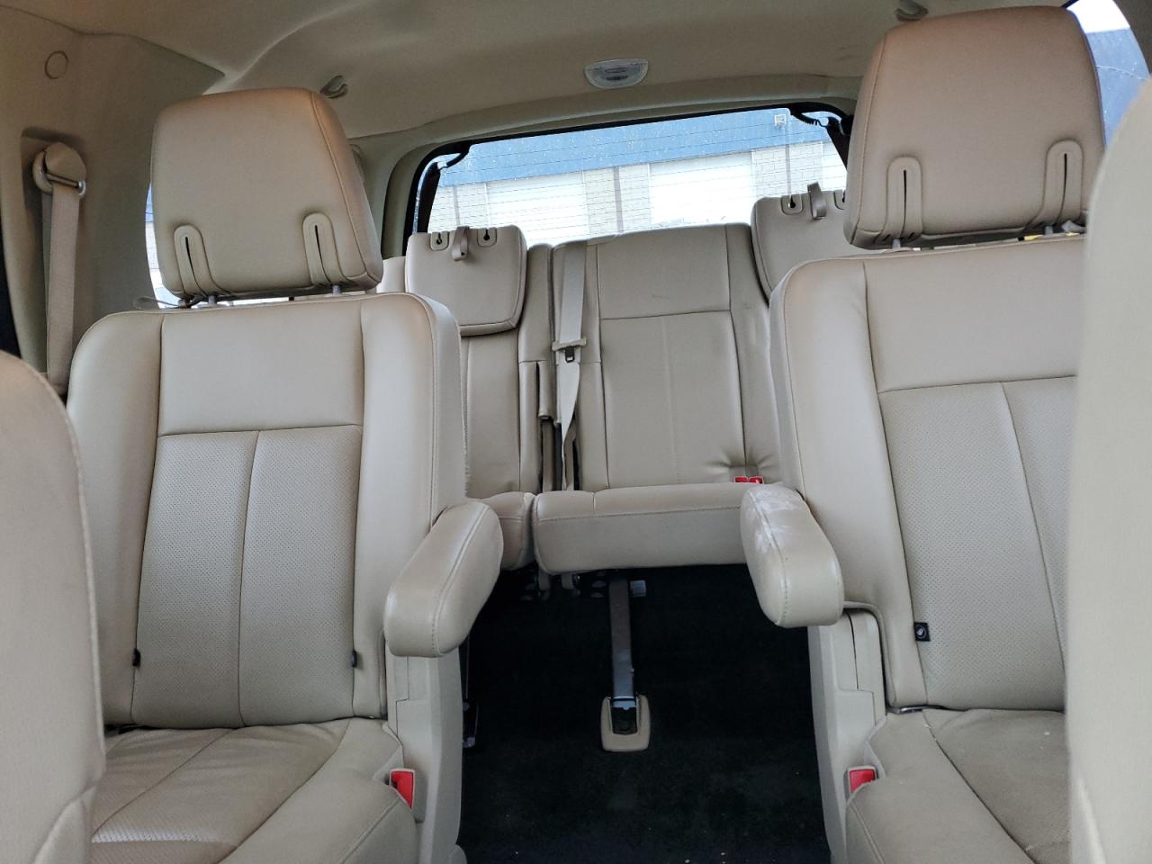 2017 Ford Expedition - Image 10