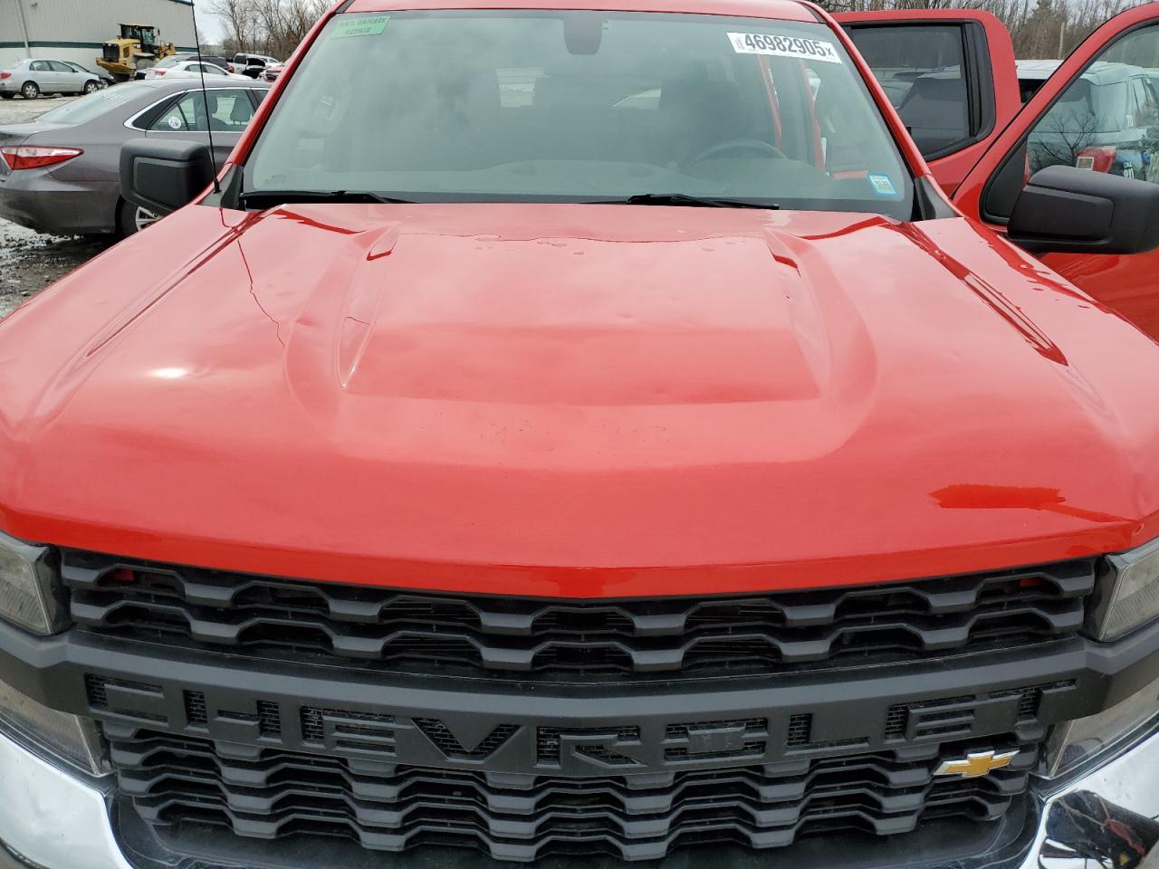 2021 Chevrolet Silverado - Image 11