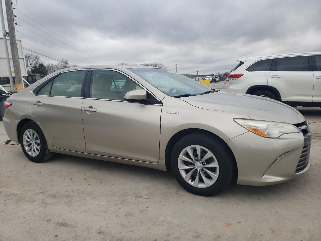 2015 Toyota Camry - Image 4