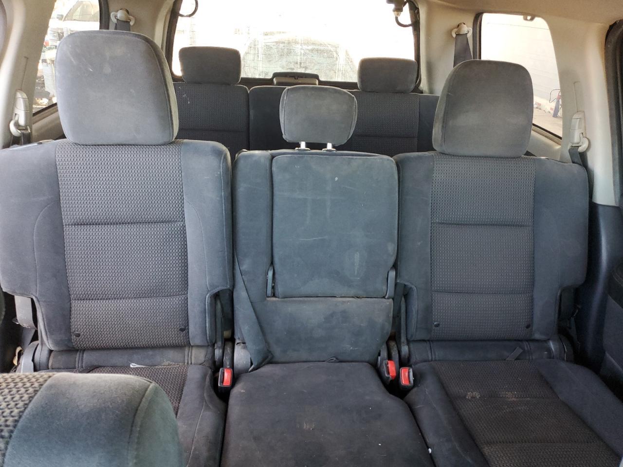 2015 Nissan Armada - Image 10