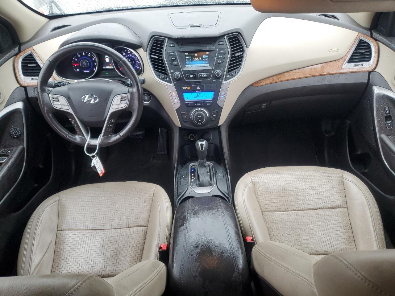2014 Hyundai Santa Fe - Image 8