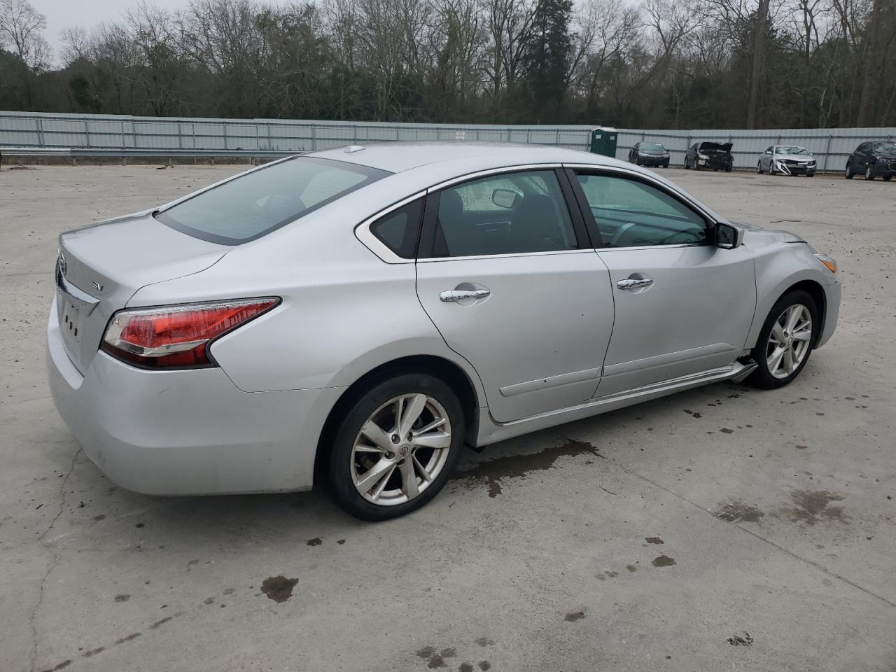 2015 Nissan Altima - Image 3