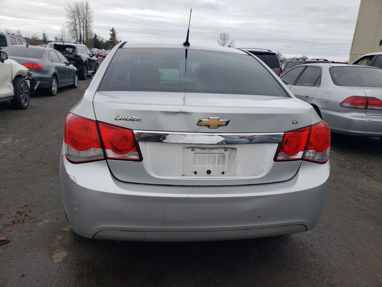 2012 Chevrolet Cruze - Image 6