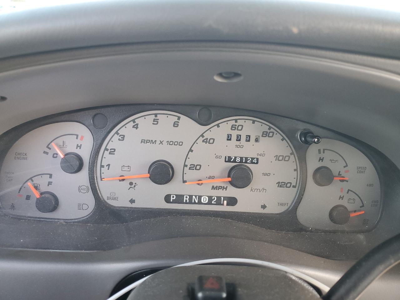 2003 Ford Ranger - Image 9