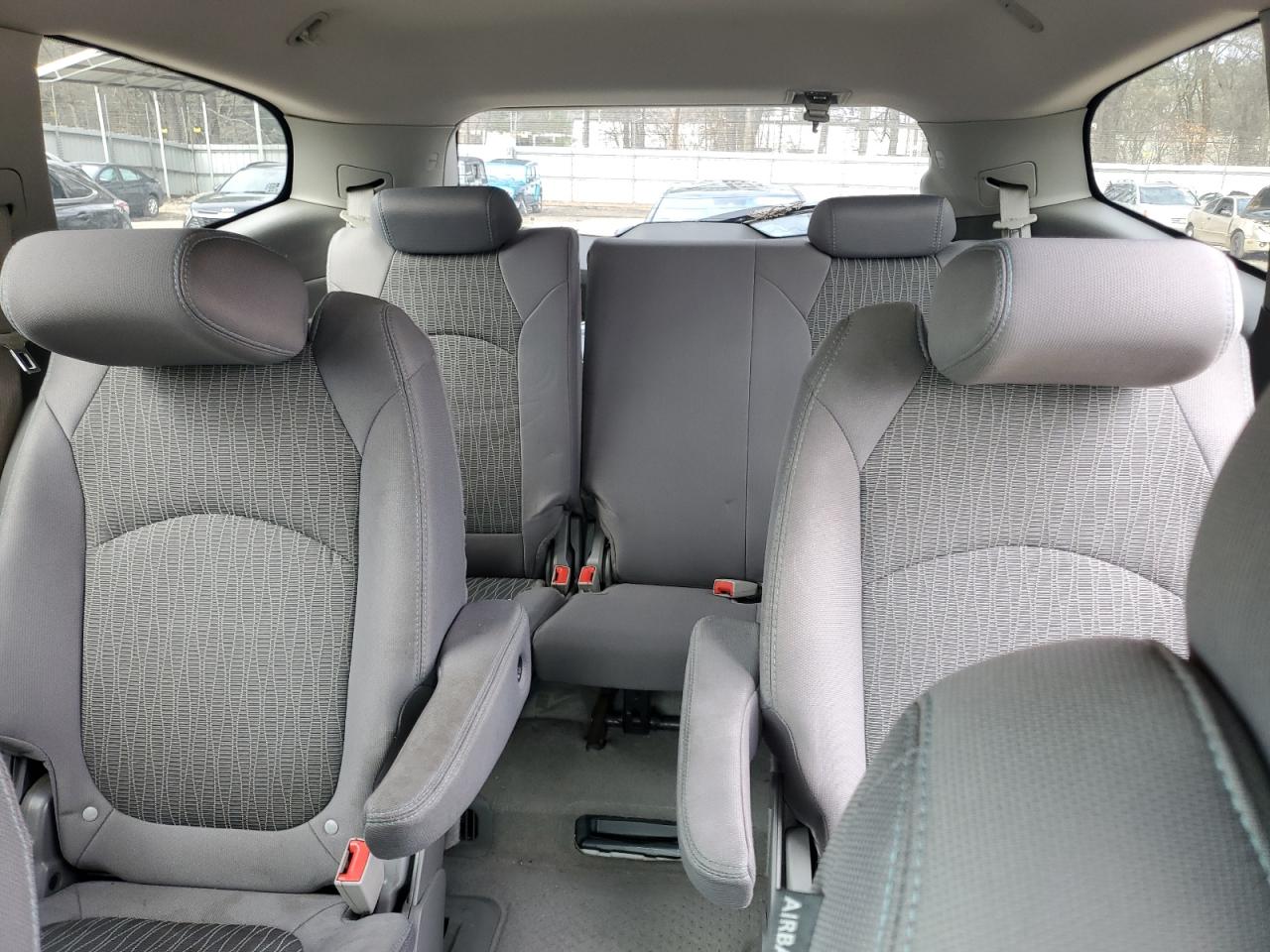 2014 Chevrolet Traverse - Image 10
