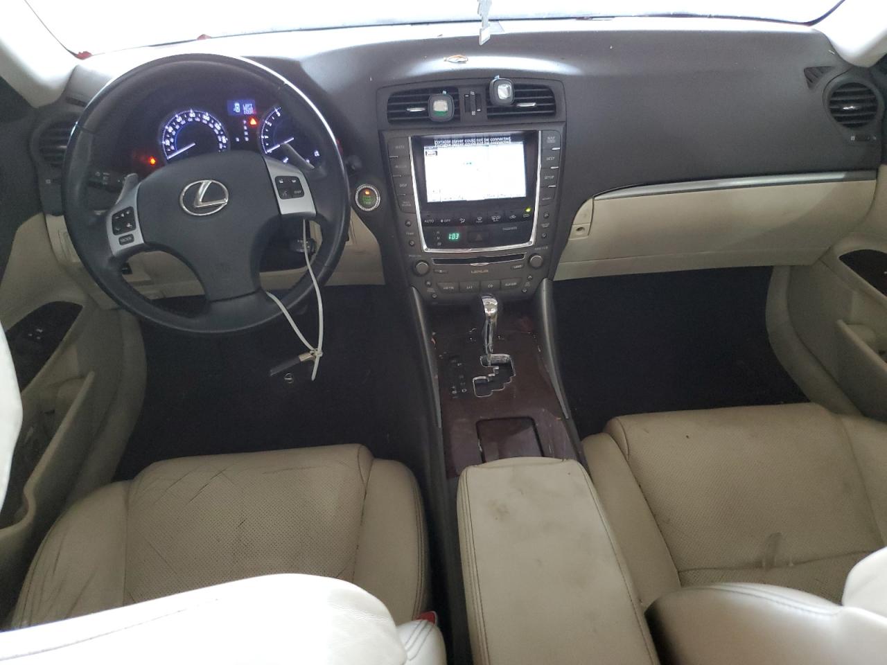 2011 Lexus IS - Image 8