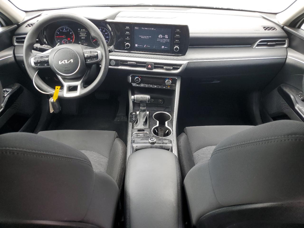 2022 Kia K5 - Image 8