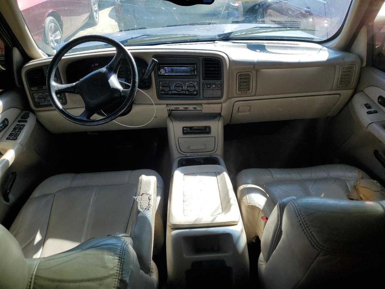 2001 Chevrolet Tahoe - Image 8