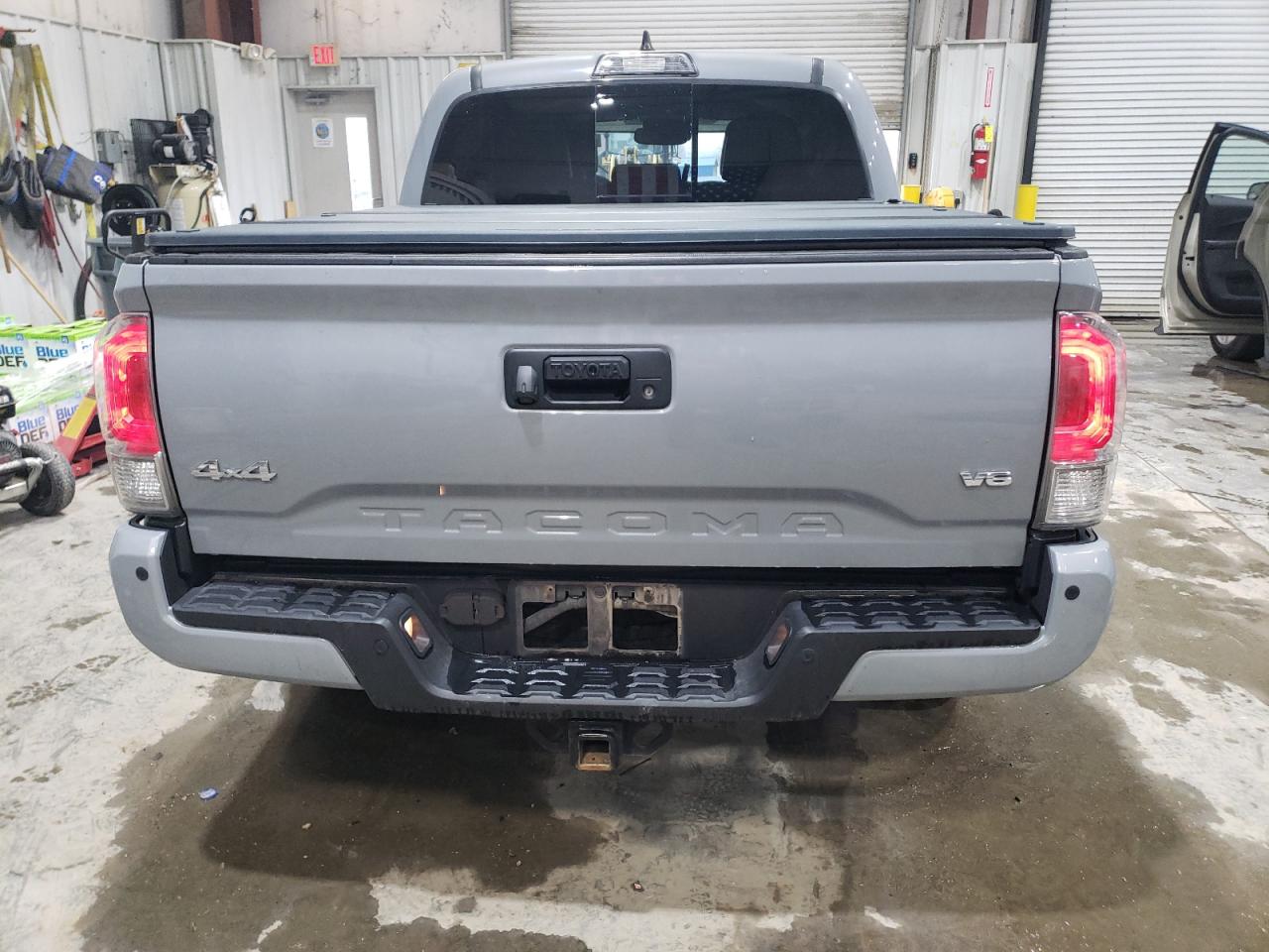2019 Toyota Tacoma - Image 6