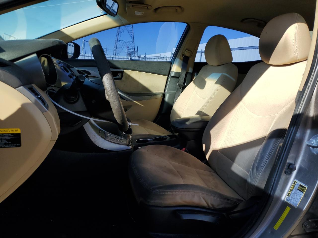 2013 Hyundai Elantra - Image 7