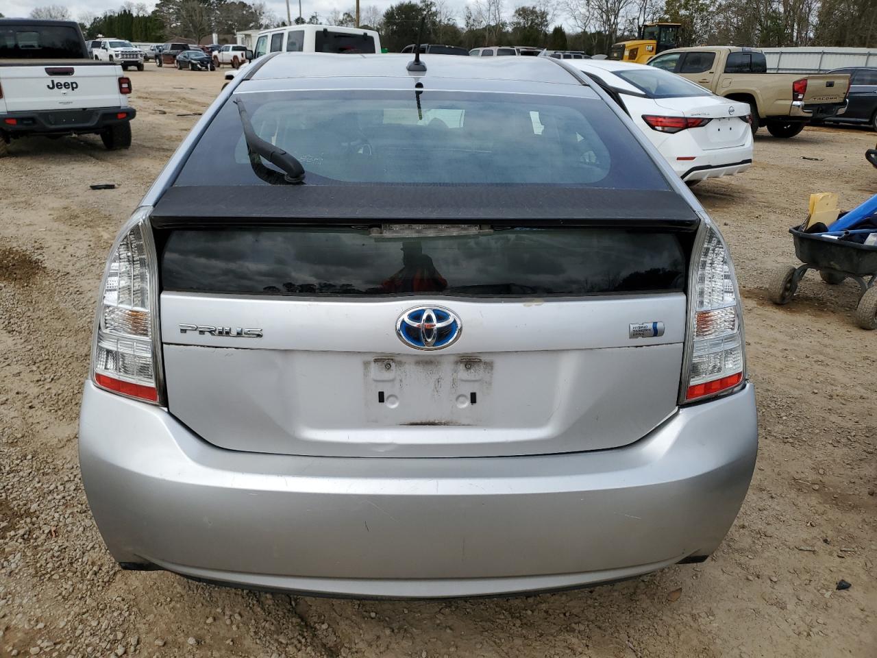 2011 Toyota Prius - Image 6